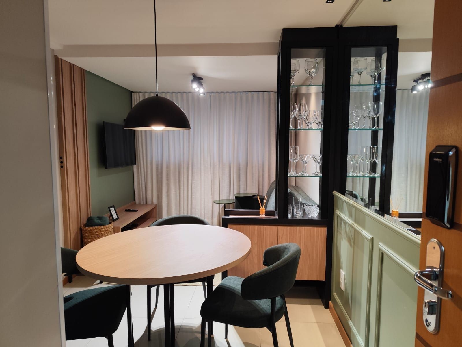 Apto 1 Quarto, ótima localização (ARA-01) em PATO BRANCO - PR