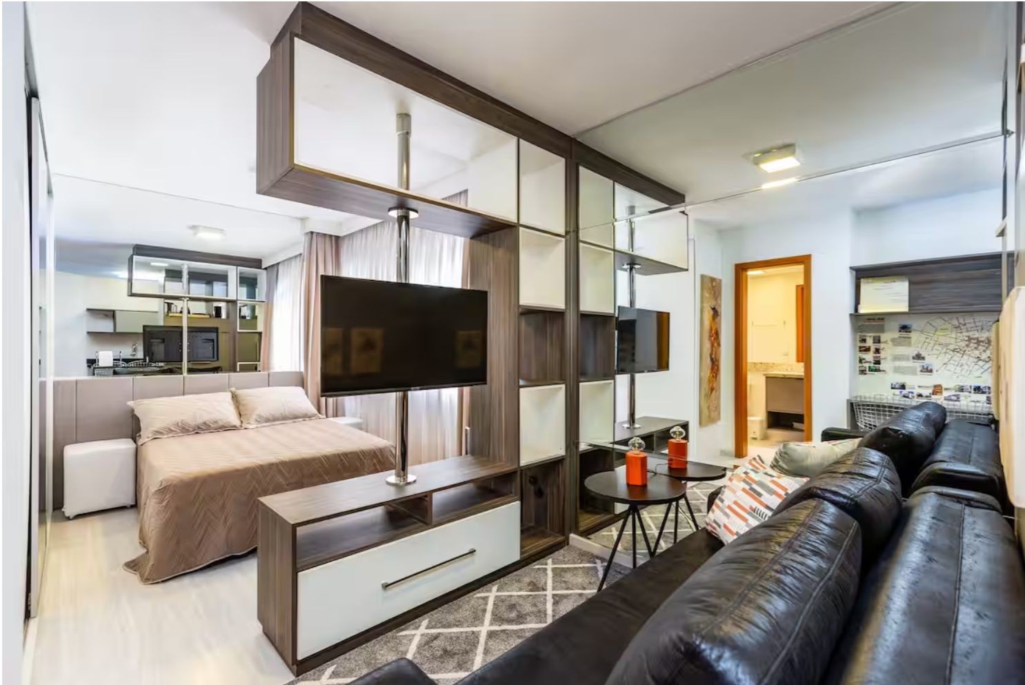 Studio c/ Garagem perto do Shopping Mueller (SUN-02) em CURITIBA - PR