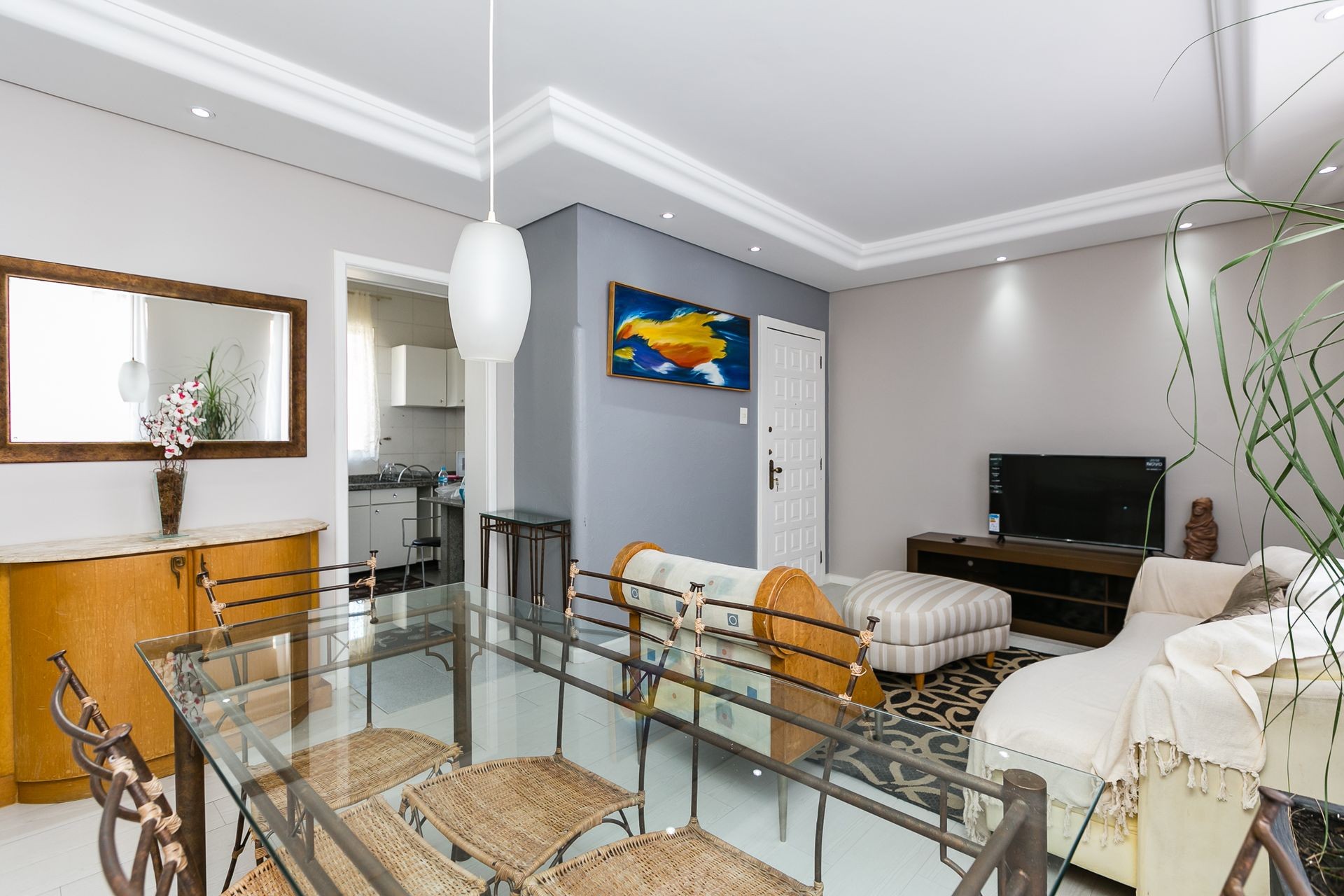 Apartamento 3 Quartos em bairro nobre (ANG-01)